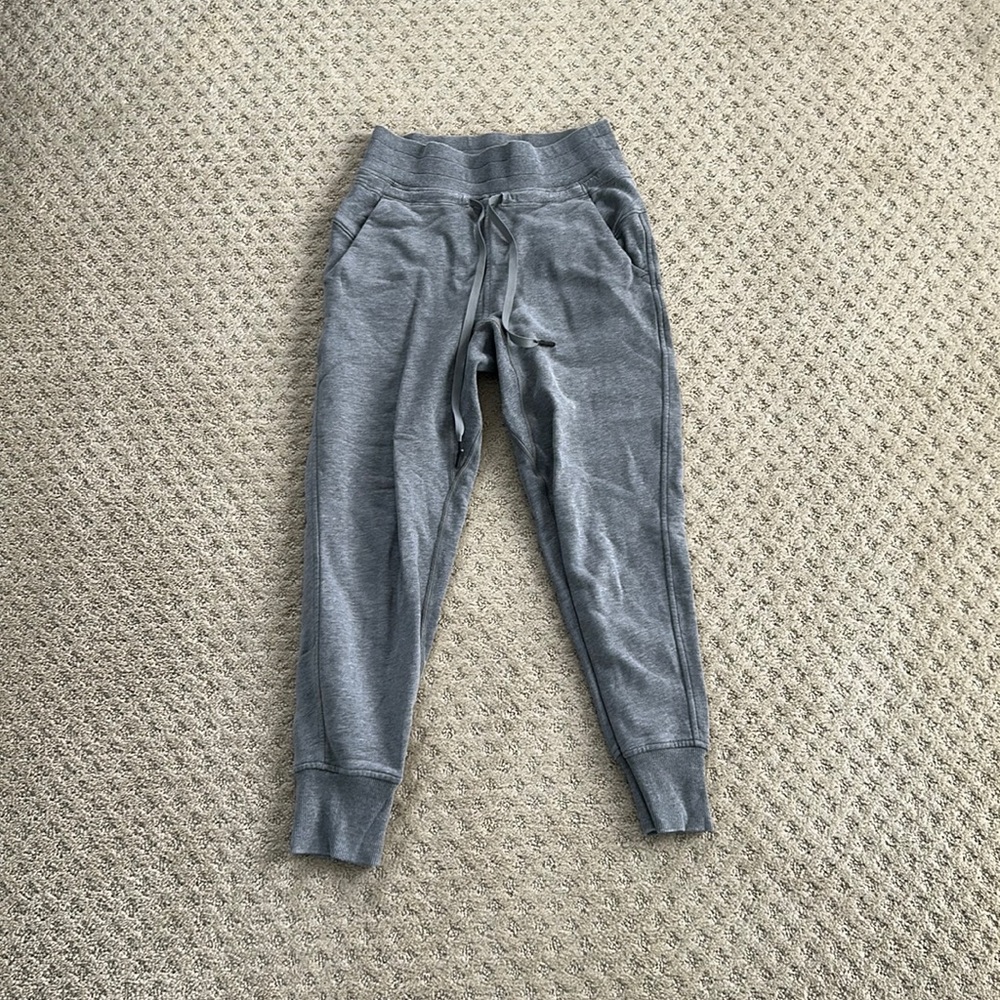 Lululemon Scuba Joggers Gem